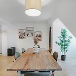 Cozy And Calm - Historic Center With Elevator & Free Parking By Hero Homes アパート グラーツ