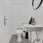Cozy And Calm - Historic Center With Elevator & Free Parking By Hero Homes * グラーツ