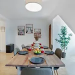 Cozy And Calm - Historic Center With Elevator & Free Parking By Hero Homes アパート グラーツ