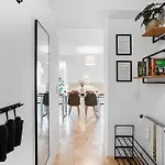Cozy And Calm - Historic Center With Elevator & Free Parking By Hero Homes Apartment *