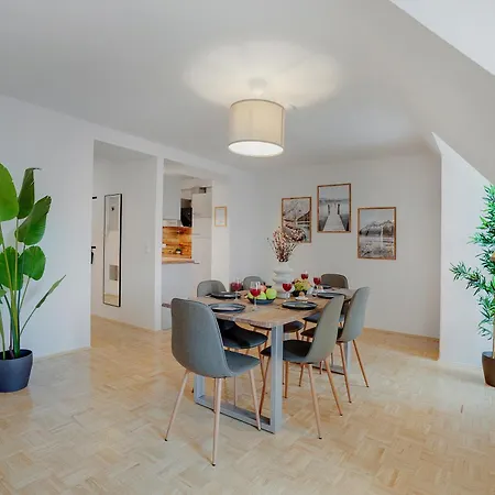 Spacious Quiet Family - 2br & Free Parking In Altstadt By Hero Homes * גראץ