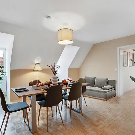 Spacious Quiet Family - 2br & Free Parking In Altstadt By Hero Homes דירה גראץ