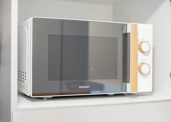 Cozy And Calm - Historic City Center With Elevator & Free Parking By Hero Homes شقة *