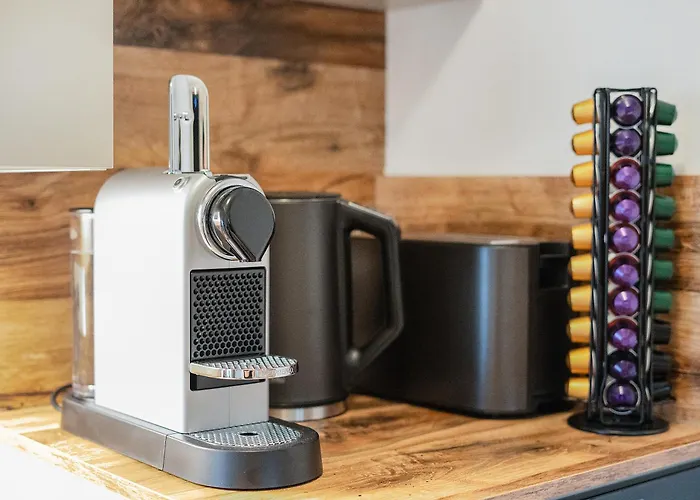 Cozy And Calm - Historic City Center With Elevator & Free Parking By Hero Homes