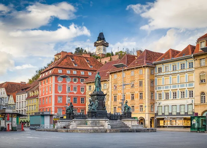 Cozy And Calm - Historic City Center With Elevator & Free Parking By Hero Homes Appartamento Graz
